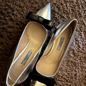 Vintage Prada Heels. Perfect condition that it is a carpet use only